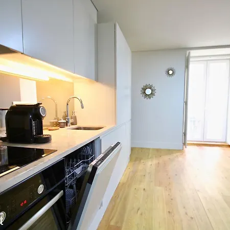 Akicity Cais Sodre In Apartment *